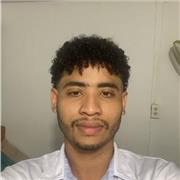 Me desempeño como monitor académico en la Universidad del Magdalena, donde apoyo a estudiantes en diversas áreas matemáticas, ayud